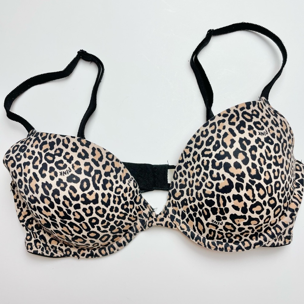 PINK by Victoria’s Secret
Cheetah print bra